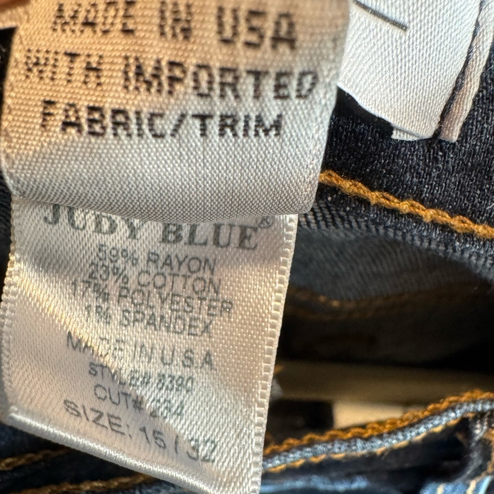 Judy Blue | women’s | Skinny | size 15/32 - Picture 8 of 8